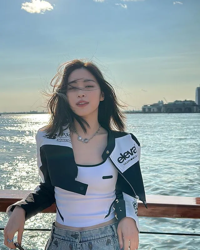 Ryujin candid